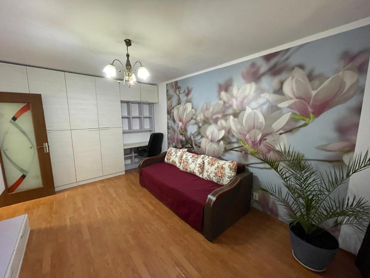 Appartamento Apartament Magnolia, Piata Gorjului- Metrou Bucarest Esterno foto