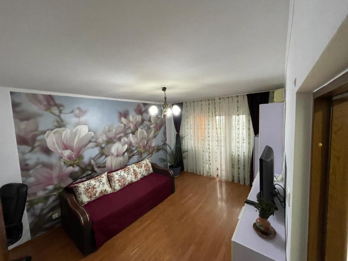 Appartamento Apartament Magnolia, Piata Gorjului- Metrou Bucarest Esterno foto